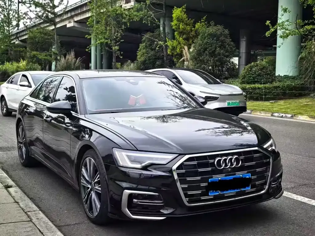 Audi A6L — фото 8