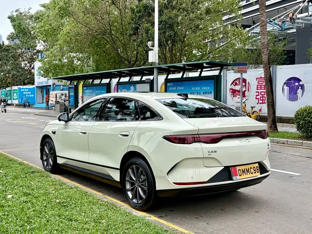 BYD Qin L — фото 5