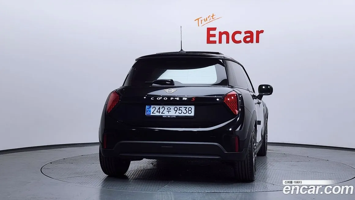 Mini Cooper 2025 из KR, фото 3