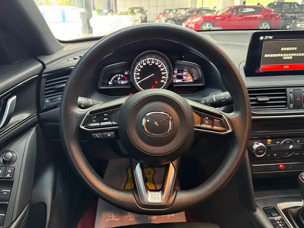 Mazda CX-4 2023 из CN, фото 4
