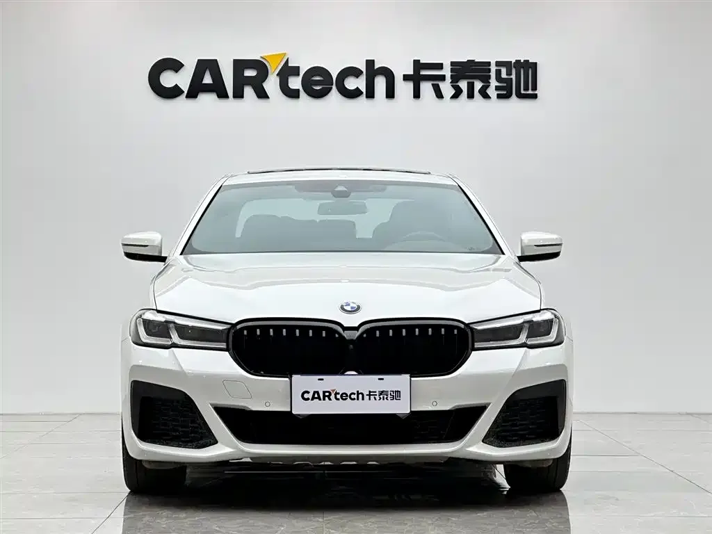 BMW 5 Series — фото 4
