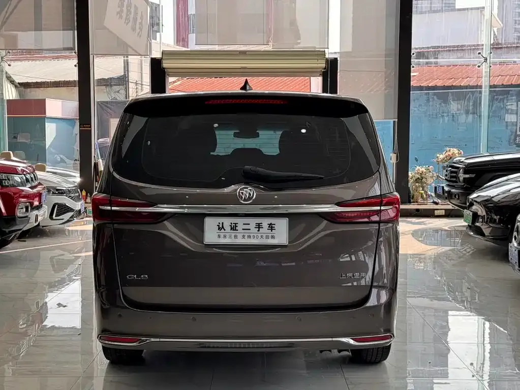 Buick GL8 2023 из CN, фото 8