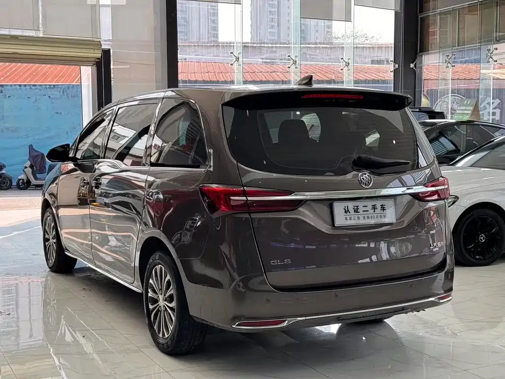 Buick GL8 2023 из CN, фото 7