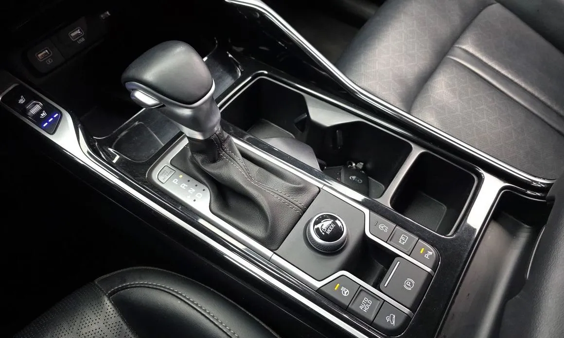 Kia Sorento — фото 5