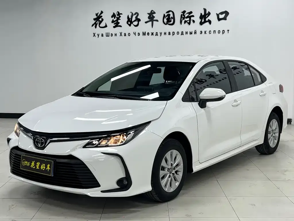 Toyota Corolla — фото 1