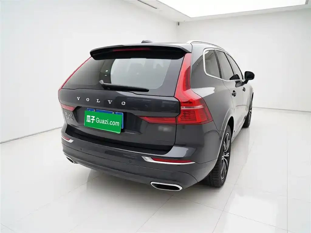 Volvo XC60 — фото 3
