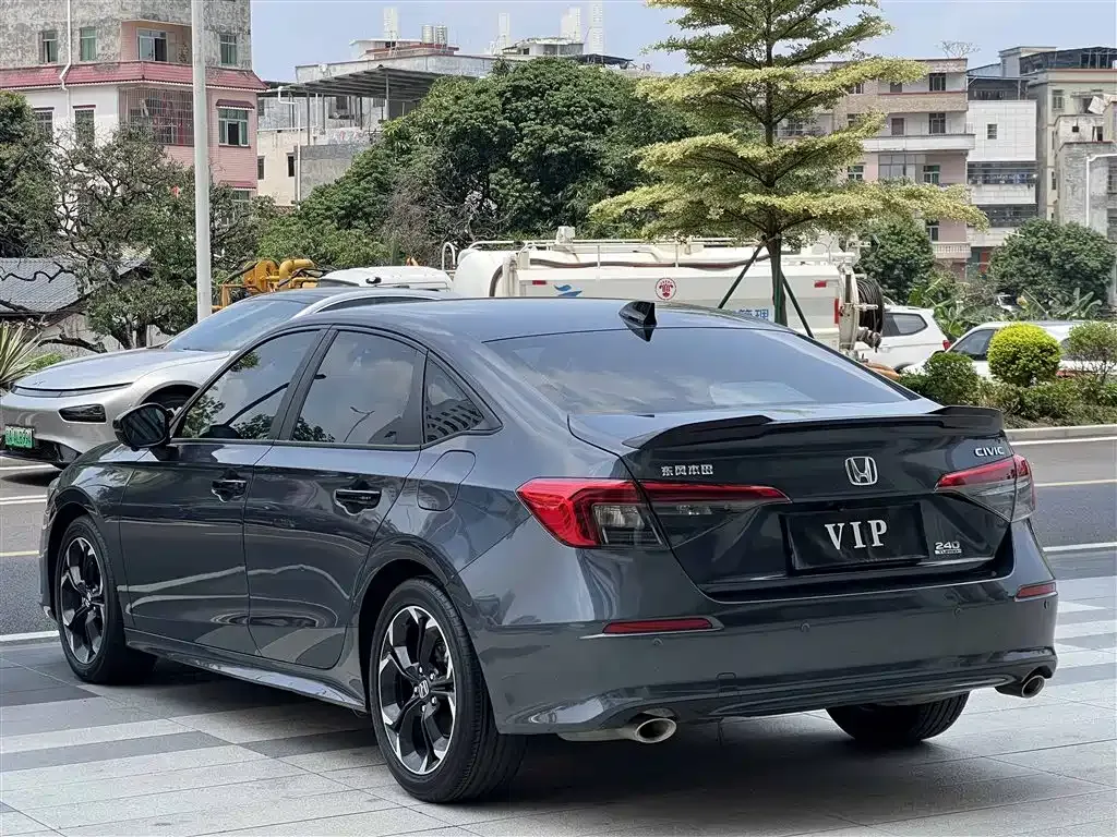 Honda Civic — фото 7