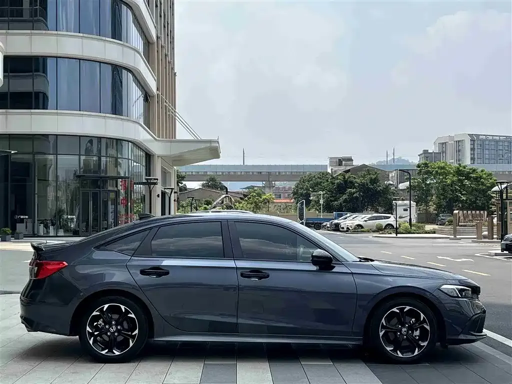 Honda Civic — фото 9
