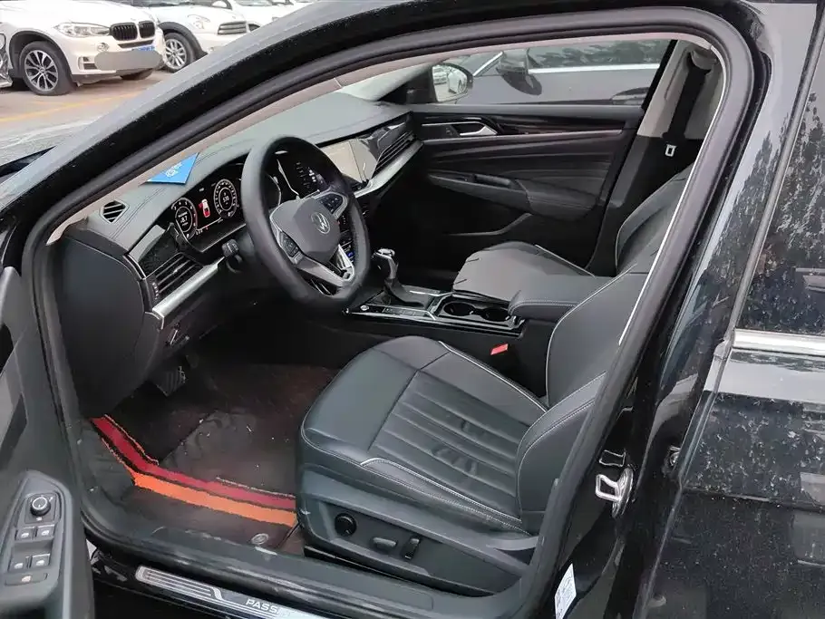 Volkswagen Passat — фото 7