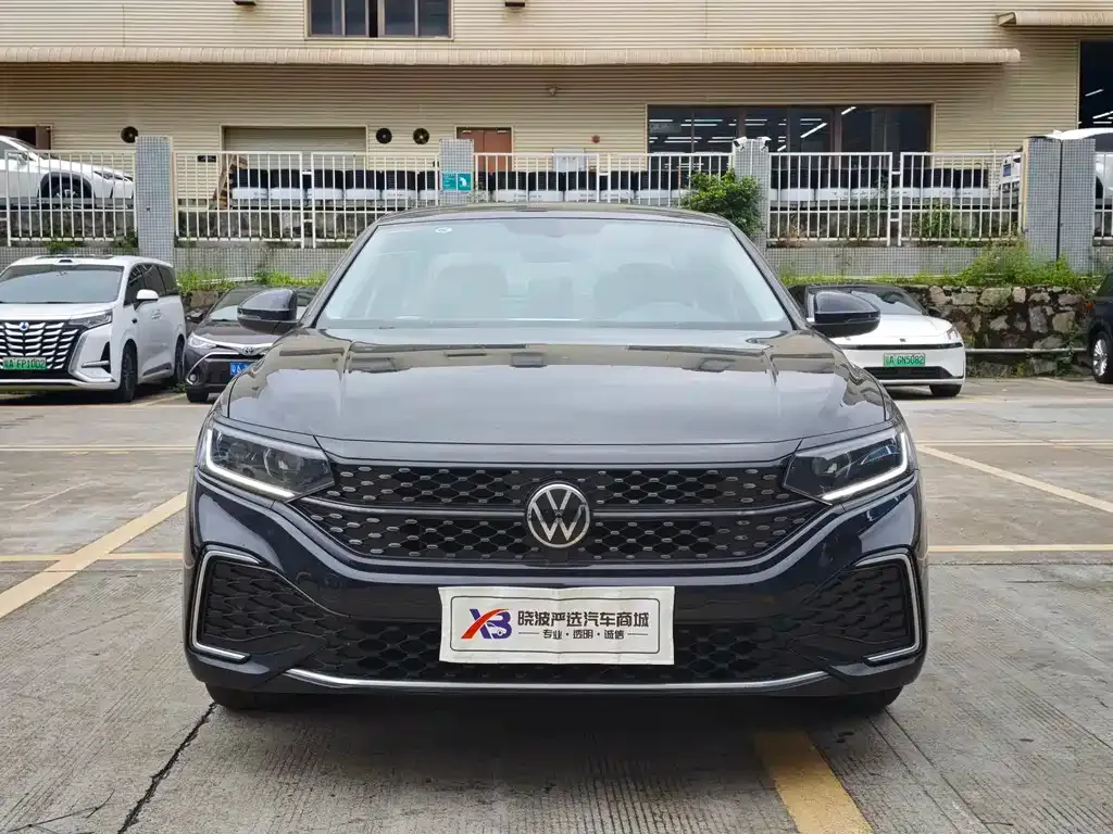Volkswagen Passat — фото 6