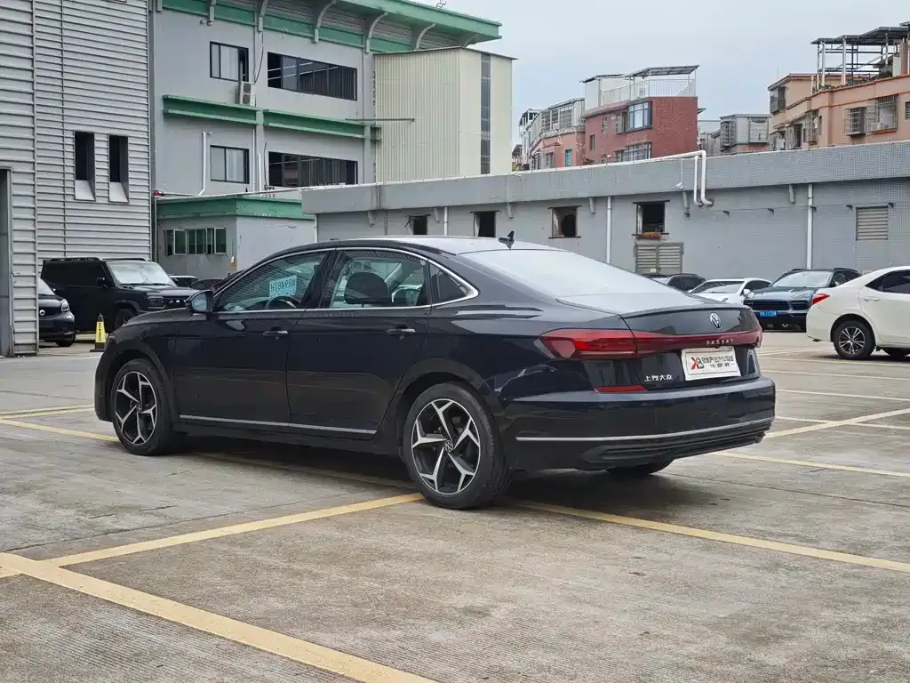 Volkswagen Passat — фото 4