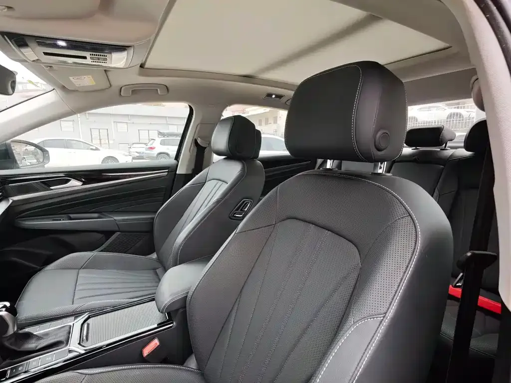 Volkswagen Passat — фото 5