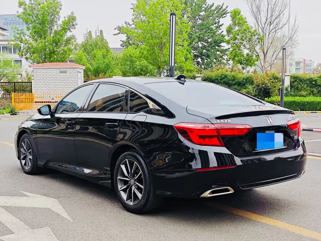 Honda Inspire — фото 10