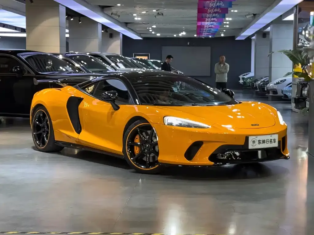 McLaren GT — фото 10