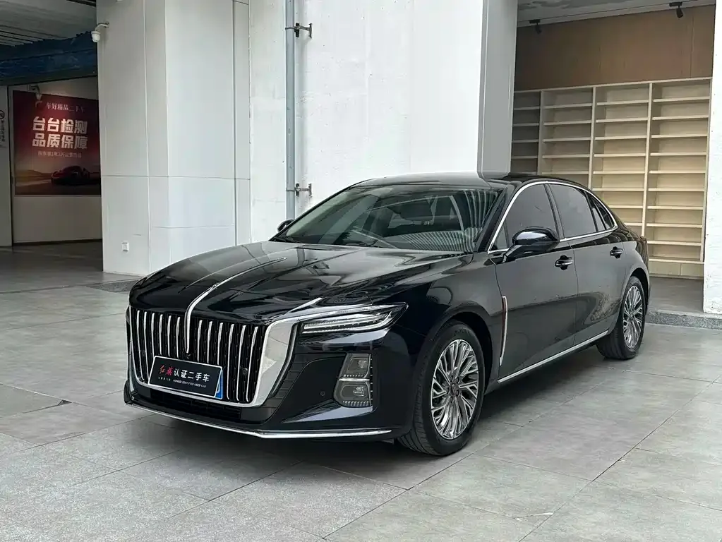 Hongqi H5 — фото 1