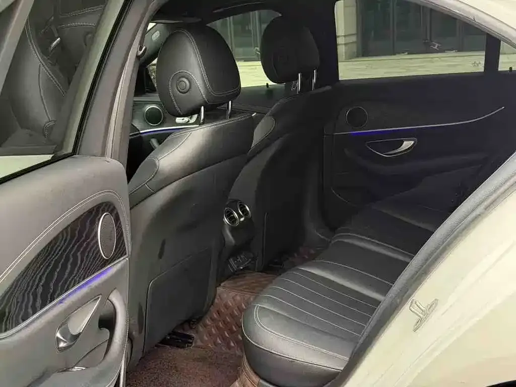 Mercedes-Benz E-Class (Import) 2021 из CN, фото 2