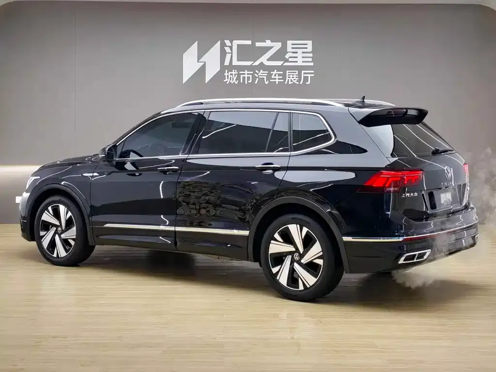 Volkswagen Tiguan L — фото 6