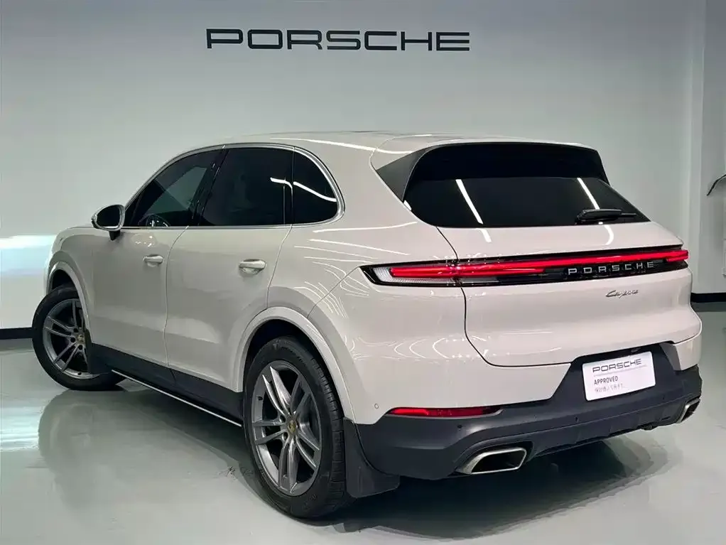 Porsche Cayenne — фото 6