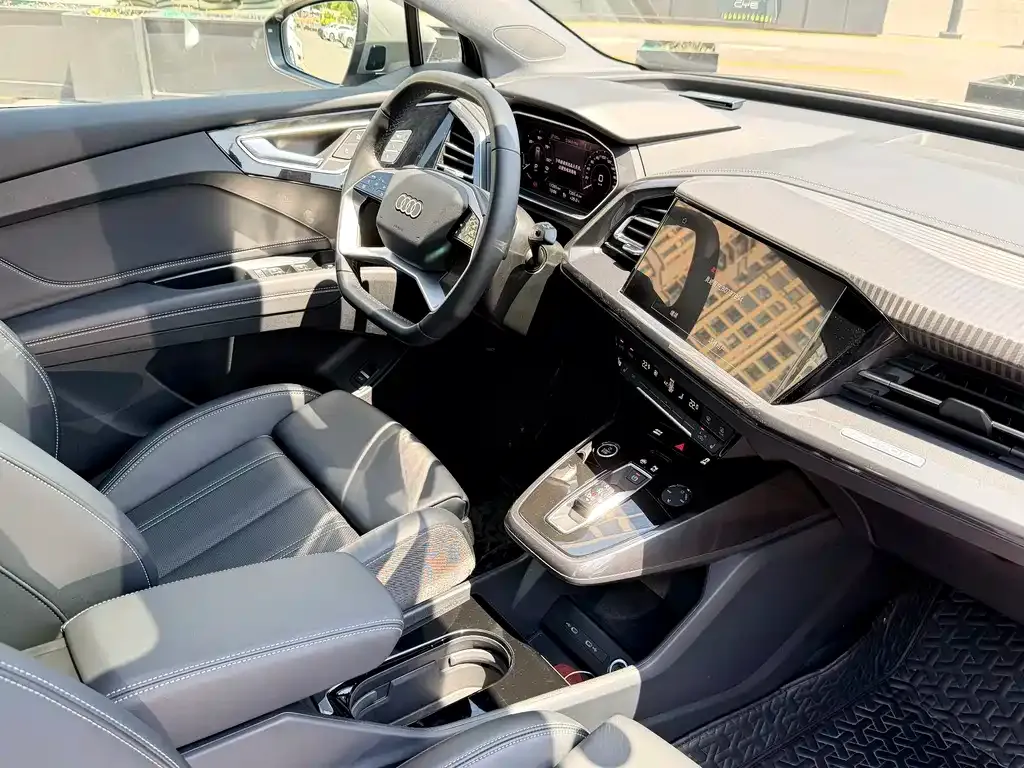Audi Q4 e-tron 2025 из CN, фото 2