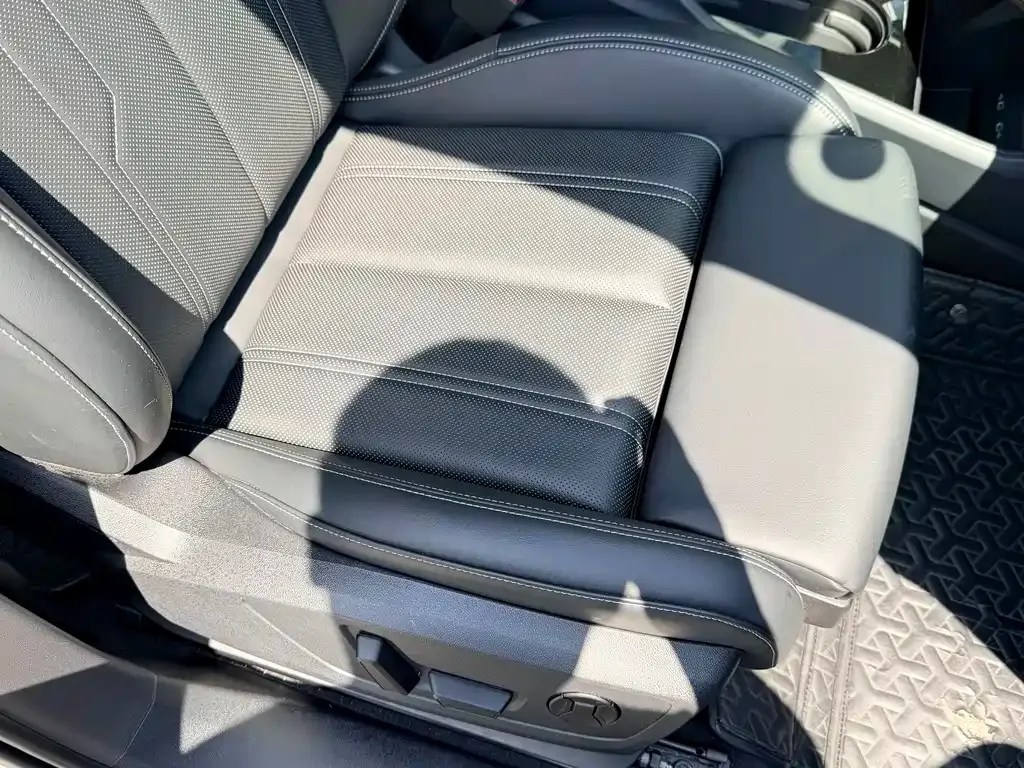 Audi Q4 e-tron 2025 из CN, фото 9