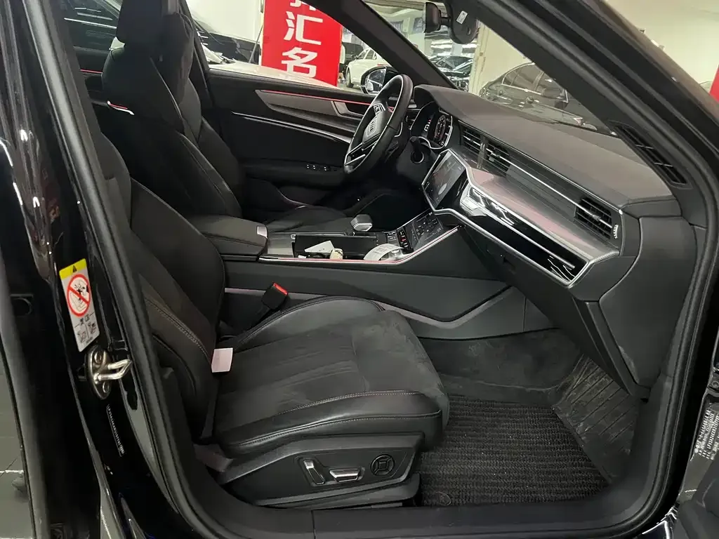Audi A6L 2024 из CN, фото 3