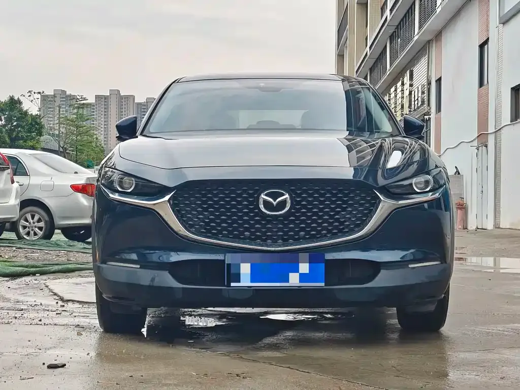 Mazda CX-30 2021 из CN, фото 2