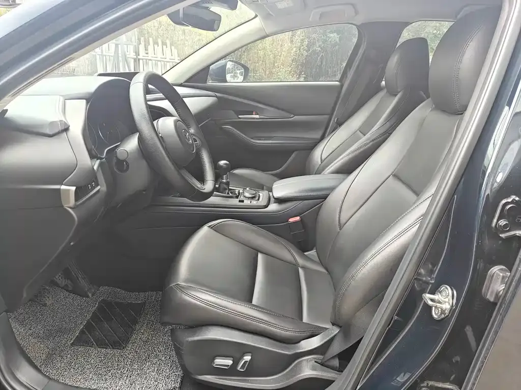 Mazda CX-30 2021 из CN, фото 3