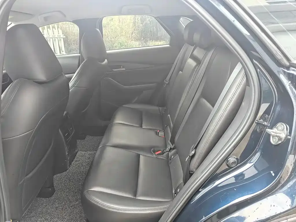Mazda CX-30 2021 из CN, фото 5