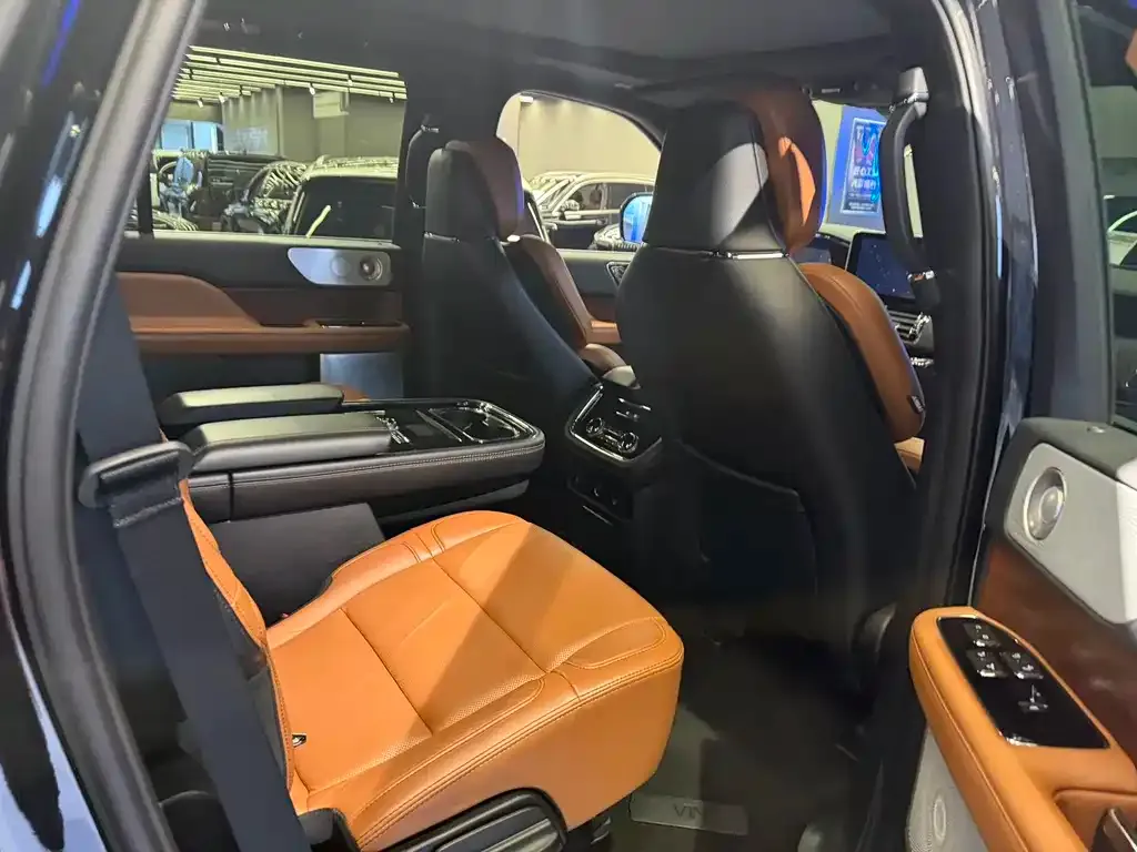 Lincoln Navigator 2021 из CN, фото 5