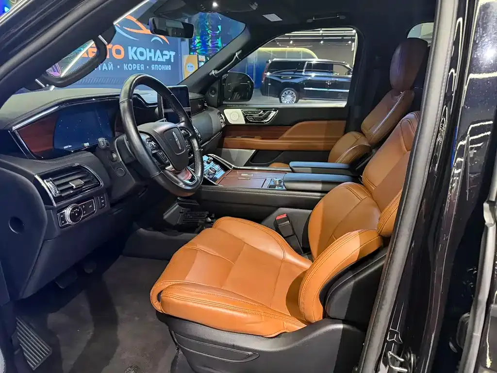 Lincoln Navigator 2021 из CN, фото 3