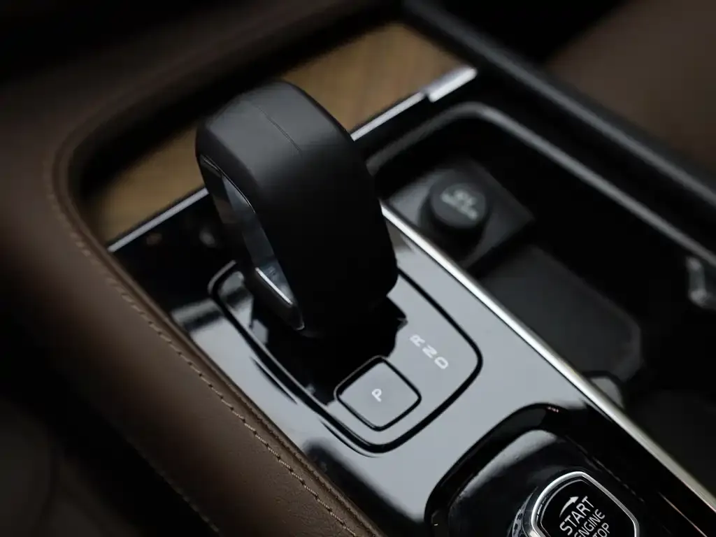 Volvo XC90 2024 из CN, фото 5