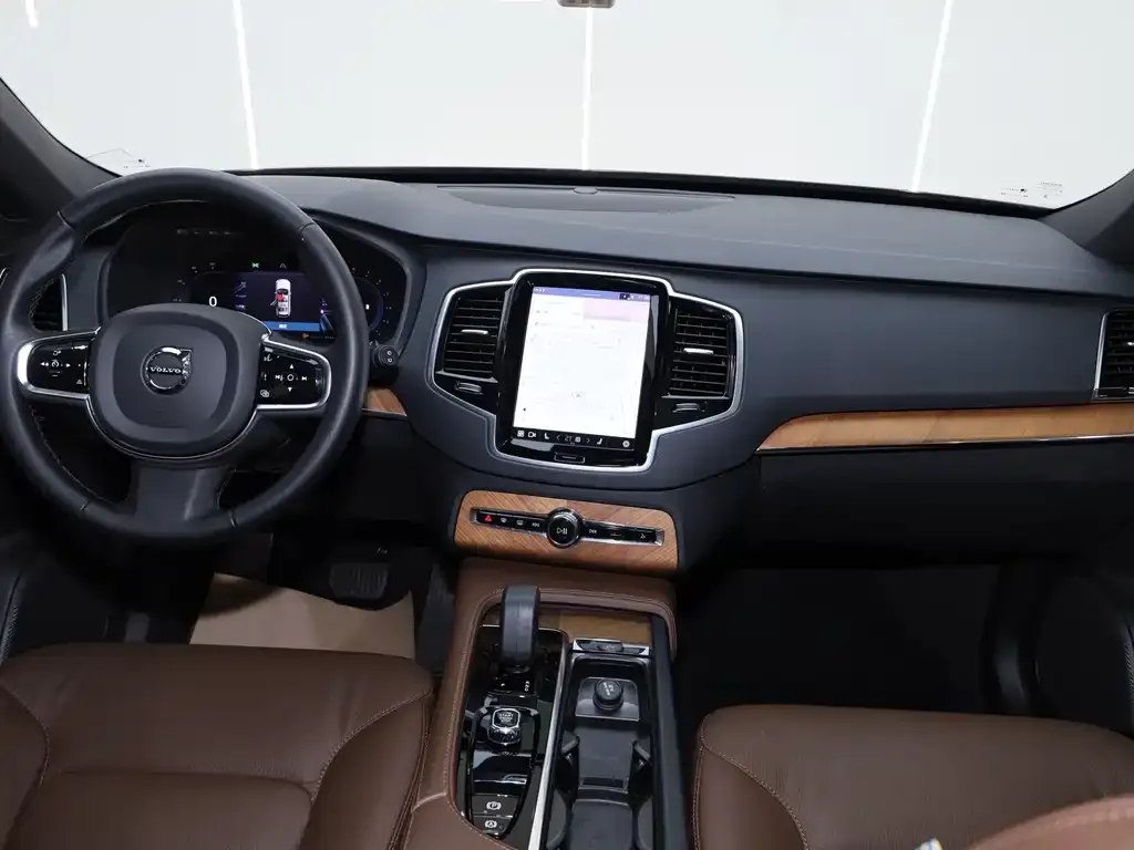Volvo XC90 2024 из CN, фото 8