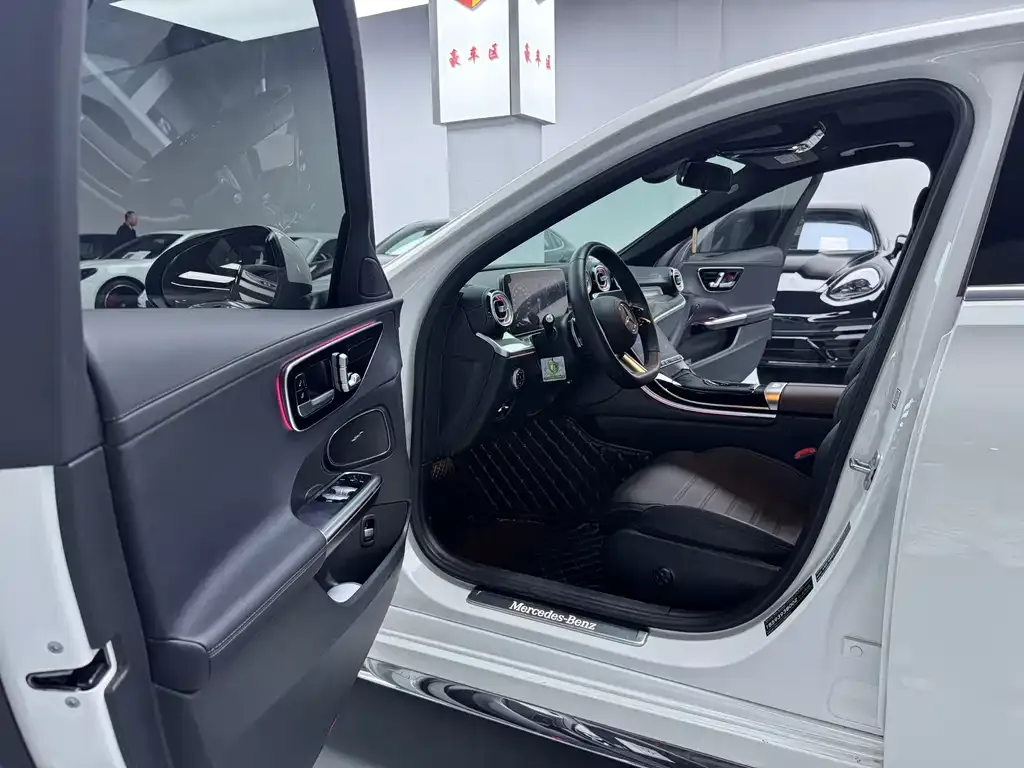 Mercedes-Benz C-Class 2024 из CN, фото 2