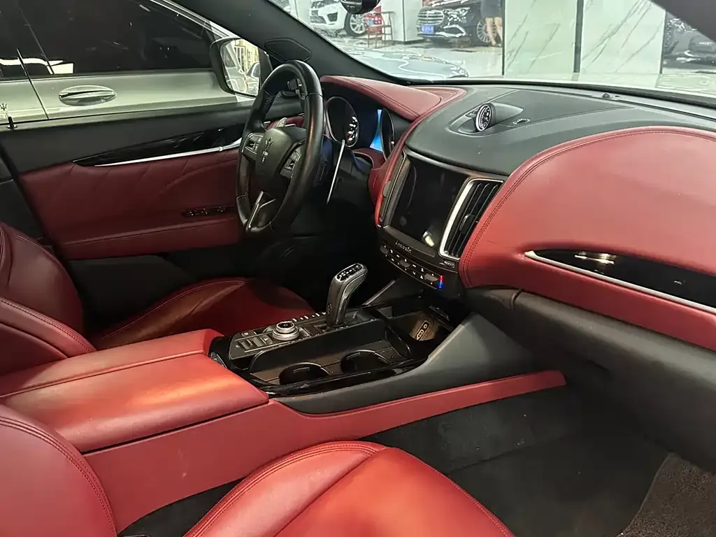 Maserati Levante 2021 из CN, фото 4