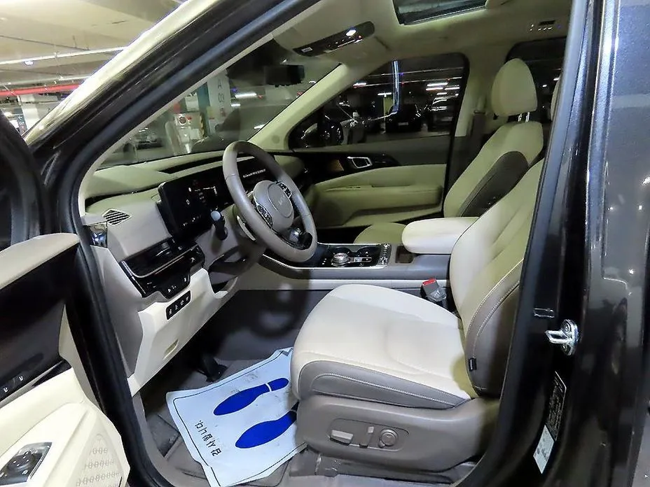 Kia Carnival 2025 из KR, фото 9