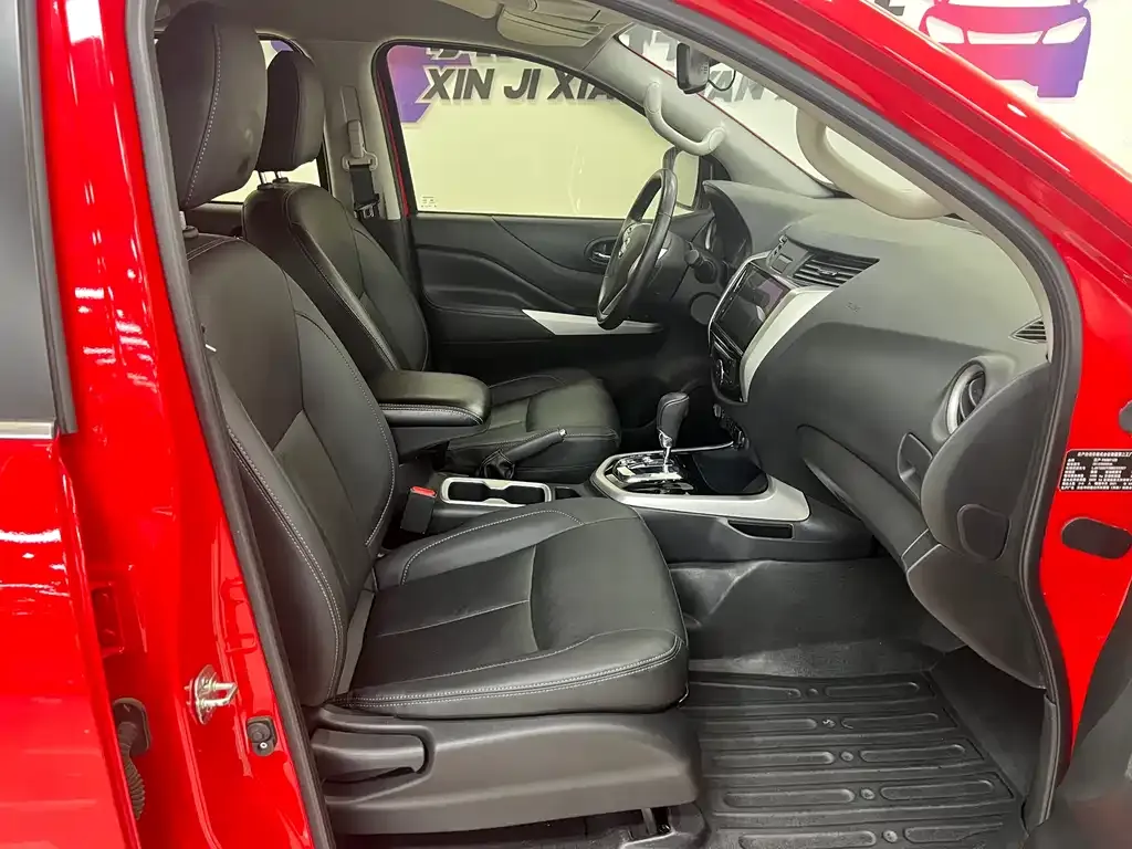 Nissan Navara 2021 из CN, фото 7