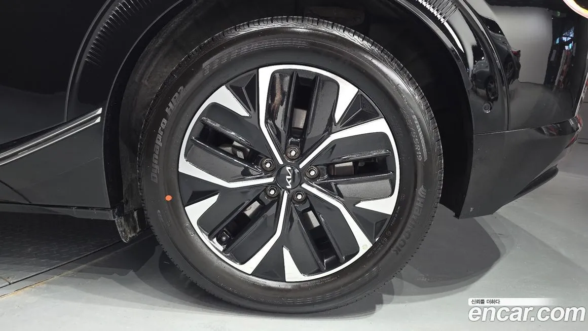 Kia EV6 2023 из KR, фото 6
