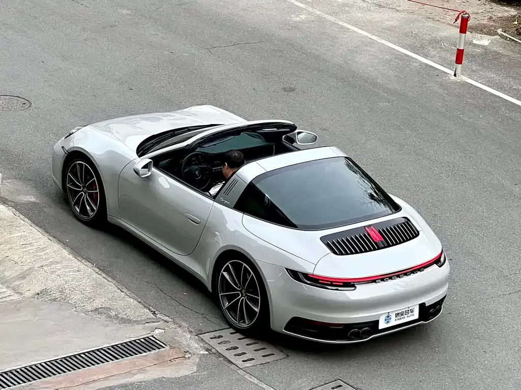 Porsche 911 2021 из CN, фото 6