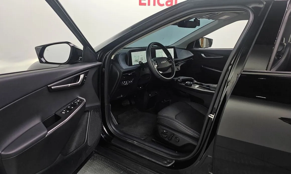 Kia EV6 2023 из KR, фото 8