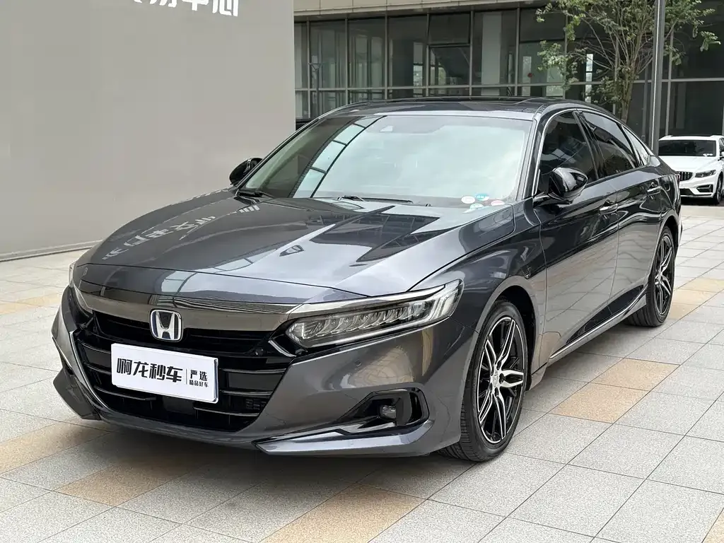 Honda Accord — фото 10