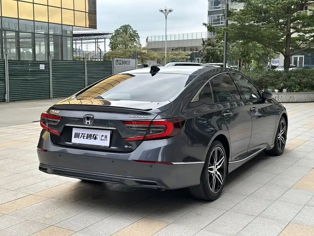 Honda Accord — фото 5