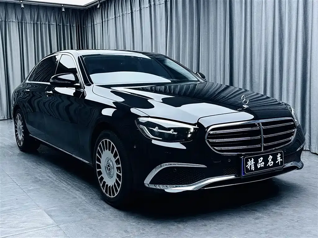 Mercedes-Benz E-Class — фото 3