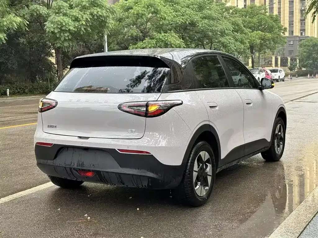 Geely Starburst — фото 10