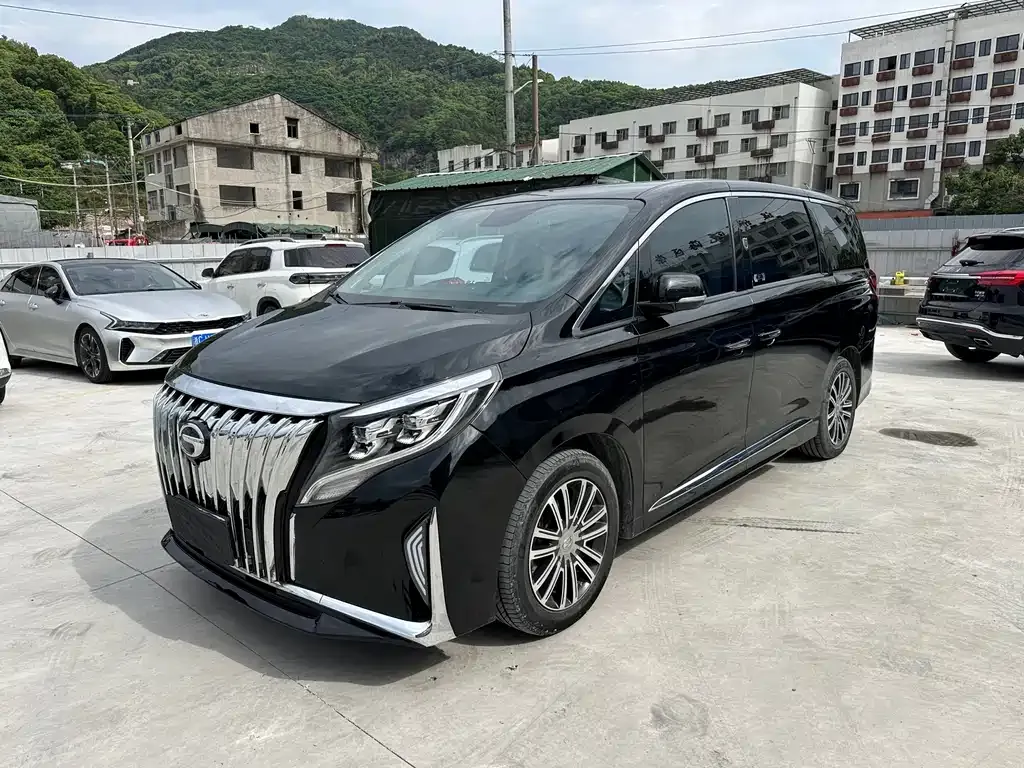 GAC Motor Trumpchi M8 — фото 1