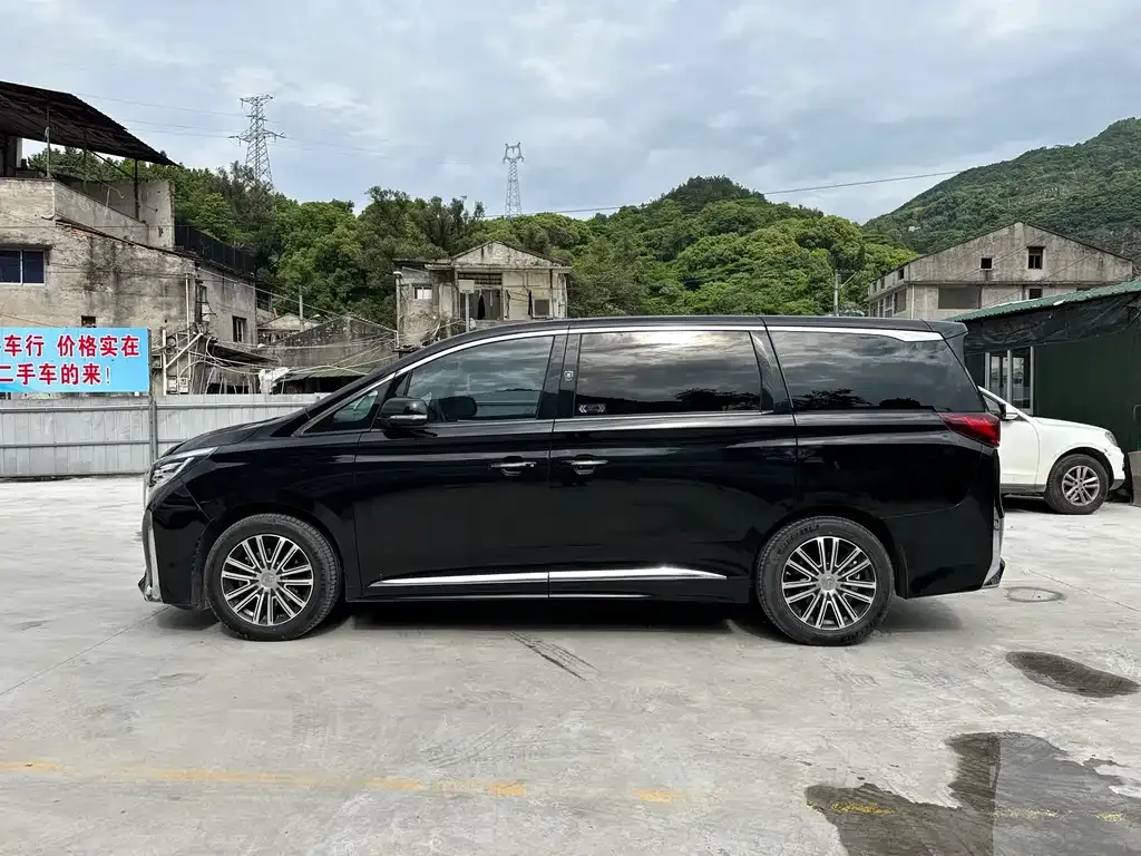 GAC Motor Trumpchi M8 — фото 5