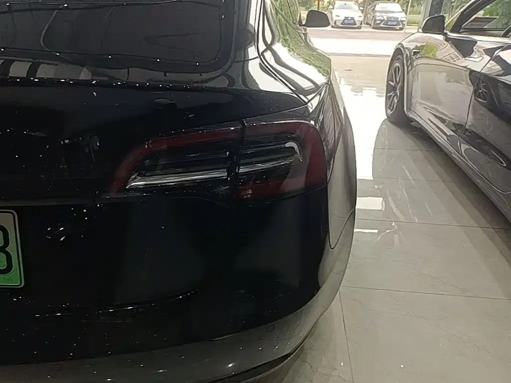 Tesla Model 3 — фото 6
