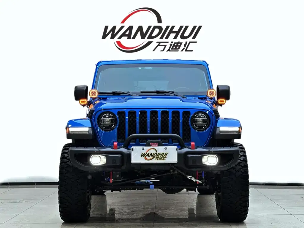 Jeep Wrangler — фото 7