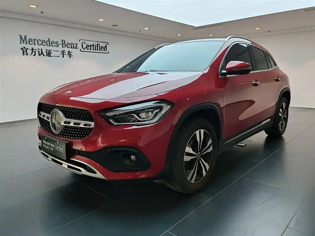 Mercedes-Benz GLA — фото 1