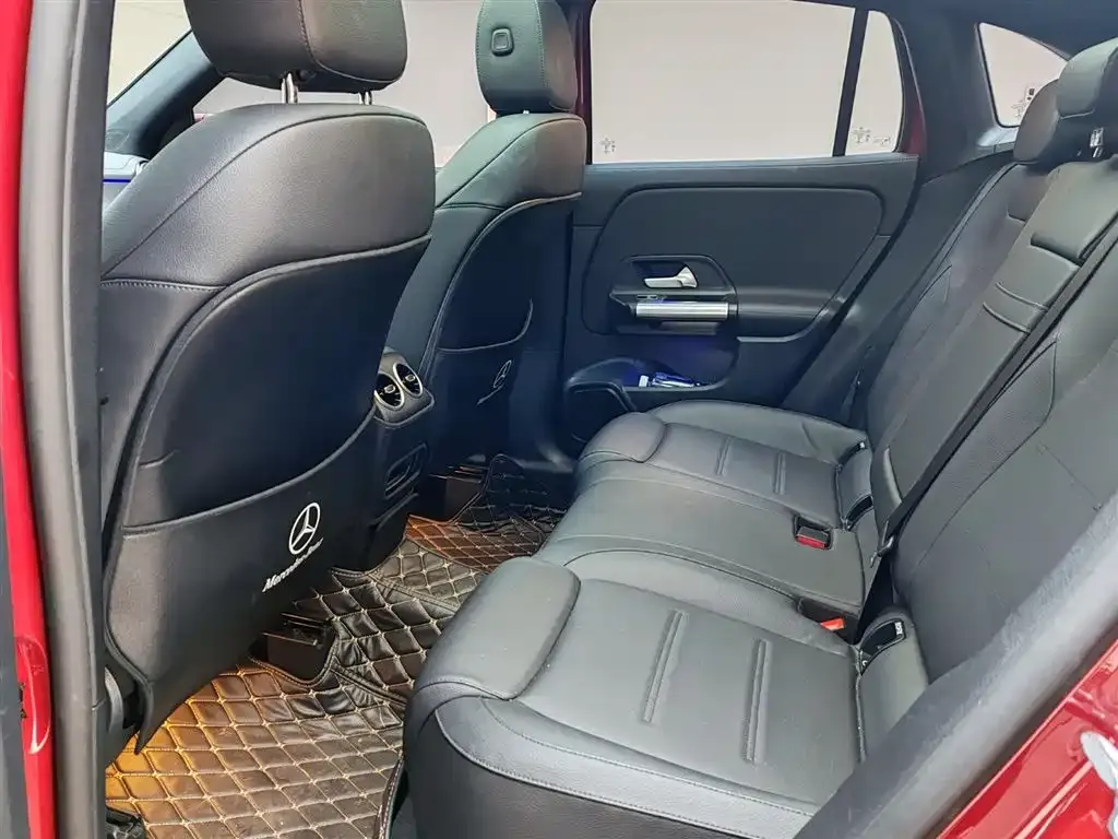 Mercedes-Benz GLA — фото 4