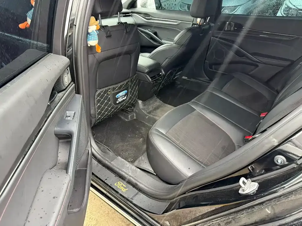 Ford Mondeo 2025 из CN, фото 3
